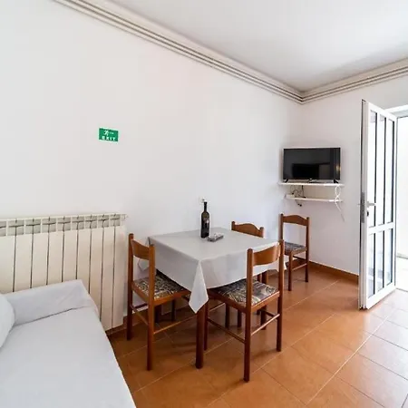 By The Sea Banjol, Rab - 24668 Apartament *