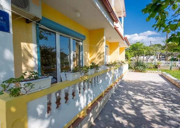 By The Sea Banjol, Rab - 24668 Apartment Rab Town