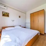 By The Sea Banjol, Rab - 24668 Apartament Rab Town