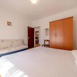 By The Sea Banjol, Rab - 24668 Apartament *
